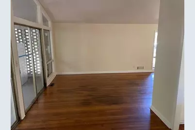 6840 Sunny Brook Lane NE, Atlanta, GA 30328 - Photo 9