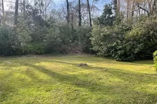 6840 Sunny Brook Ln NE, Atlanta, GA 30328 - Photo 3