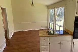 6840 Sunny Brook Ln NE, Atlanta, GA 30328 - Photo 5