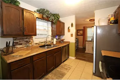 9396 Forest Knoll Drive, Jonesboro, GA 30238 - Photo 13