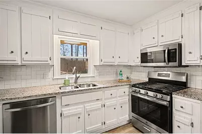 3678 Hembree Lane, Marietta, GA 30062 - Photo 9