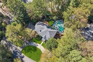 5460 E Idlewood Ln, Atlanta, GA 30327 - Photo 7