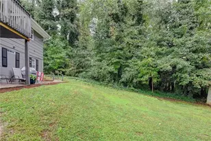 6490 Tuggle Dr, Buford, GA 30518 - Photo 15