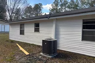 1071 Alexander St, Union Point, GA 30669 - Photo 5