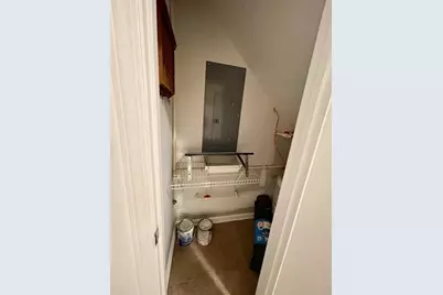 8940 Bay Drive, Gainesville, GA 30506 - Photo 9