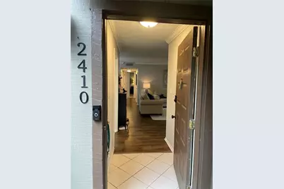 2410 Cumberland Court SE, Smyrna, GA 30080 - Photo 3