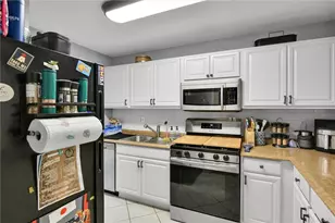 2410 Cumberland Ct SE, Smyrna, GA 30080 - Photo 5