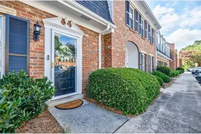 12 NW Palace Green Place NW, Atlanta, GA 30318 - Photo 3