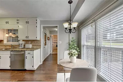 2325 Sussex Court, Snellville, GA 30078 - Photo 15