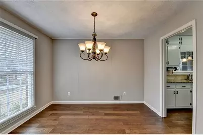 2325 Sussex Court, Snellville, GA 30078 - Photo 9