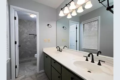 8950 Carroll Manor Drive, Sandy Springs, GA 30350 - Photo 21