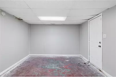 8822 Ashwood Drive, Riverdale, GA 30274 - Photo 19