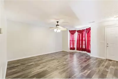 5559 Strathmoor Manor Circle, Lithonia, GA 30058 - Photo 3