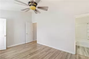 5559 Strathmoor Manor Cir, Lithonia, GA 30058 - Photo 17