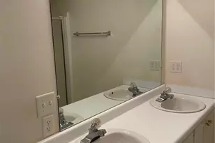 1015 Holly Dr, Gainesville, GA 30501 - Photo 17