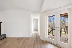 206 Oakridge Dr, Cleveland, GA 30528 - Photo 7