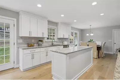 1562 Hillhaven Drive, Marietta, GA 30062 - Photo 5