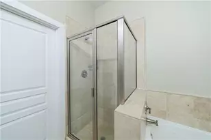 799 Hammond Dr, Atlanta, GA 30328 - Photo 27