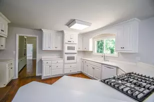 3216 Golf Club Dr, Gainesville, GA 30506 - Photo 11