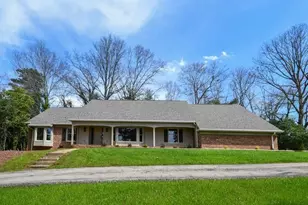 3216 Golf Club Dr, Gainesville, GA 30506 - Photo 3