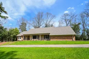 3216 Golf Club Dr, Gainesville, GA 30506 - Photo 1