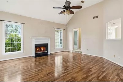 1243 Wynford Woods SW, Marietta, GA 30064 - Photo 9