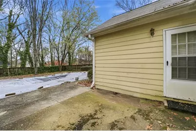 1243 Wynford Woods SW, Marietta, GA 30064 - Photo 31