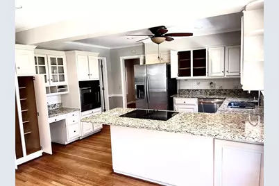 119 Woodlawn Drive NE, Marietta, GA 30067 - Photo 11