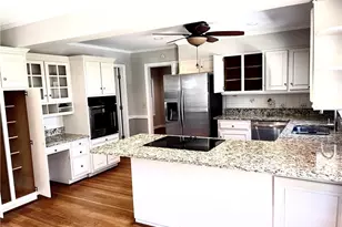 119 Woodlawn Dr NE, Marietta, GA 30067 - Photo 11