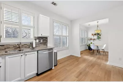 6364 Shoreview Circle, Flowery Branch, GA 30542 - Photo 13