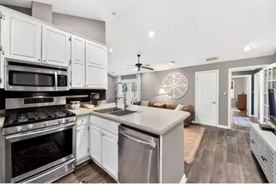 908 Scott Circle, Decatur, GA 30033 - Photo 9