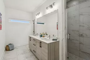 1261 Chelsea Cir NW, Atlanta, GA 30318 - Photo 5