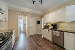 2240 Emerald Dr, Loganville, GA 30052 - Photo 13