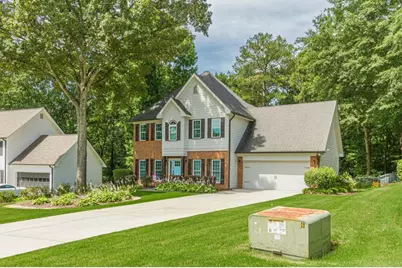 2240 Emerald Drive, Loganville, GA 30052 - Photo 3