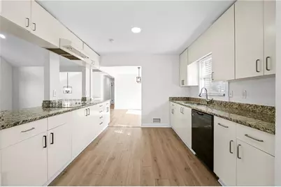 85 Geraldine Drive SE, Smyrna, GA 30082 - Photo 13