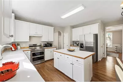 580 Golden Meadows Lane, Suwanee, GA 30024 - Photo 19