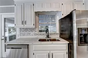 866 Armand Ct NE, Atlanta, GA 30324 - Photo 17