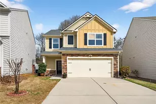 346 Highland Pointe Cir E, Dawsonville, GA 30534 - Photo 1