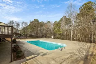 2367 Suwanee Pointe Dr, Lawrenceville, GA 30043 - Photo 7