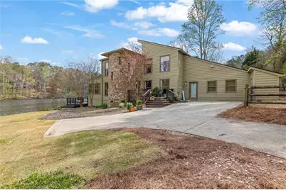 3850 Loch Highland Parkway NE, Roswell, GA 30075 - Photo 5