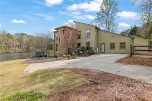 3850 Loch Highland Pkwy NE, Roswell, GA 30075 - Photo 5