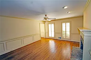 2070 Shallowford Park Manor, Roswell, GA 30075 - Photo 5