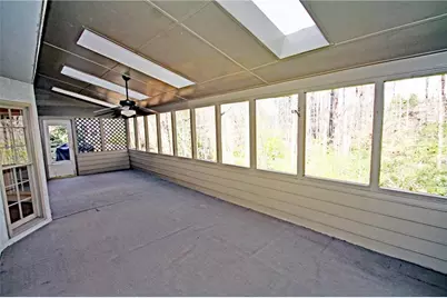 2070 Shallowford Park Manor, Roswell, GA 30075 - Photo 15