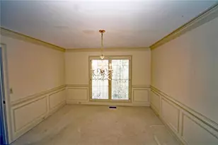 2070 Shallowford Park Manor, Roswell, GA 30075 - Photo 11