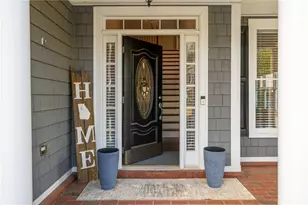 1165 Bluffhaven Way NE, Atlanta, GA 30319 - Photo 3