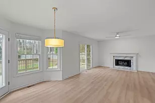 660 Trailwood Ln SW, Marietta, GA 30064 - Photo 9