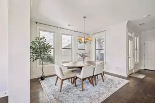 7895 Crown Point Dr, Alpharetta, GA 30005 - Photo 15