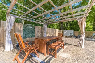 2390 Brackett Rd, Marietta, GA 30060 - Photo 3