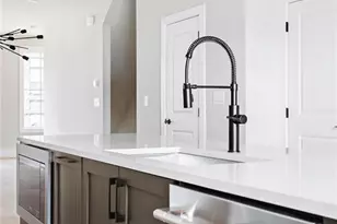 7230 Summit Pl, Alpharetta, GA 30009 - Photo 9