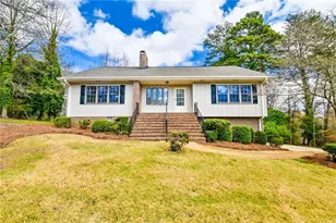 1297 Lake Shore Cir, Gainesville, GA 30501 - Photo 9